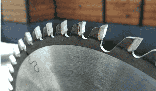 Можно ли на торцовочную пилу поставить диск по металлу на торцовочную пилу