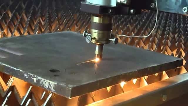 Механизм для обработки металла