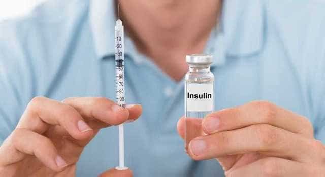 Указать железу которая вырабатывает инсулин