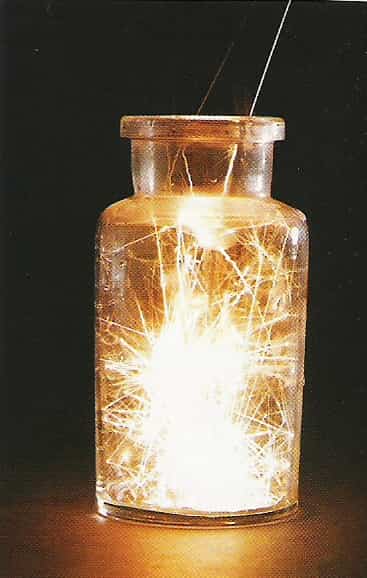 Примеры металлов обладающих металлическим блеском