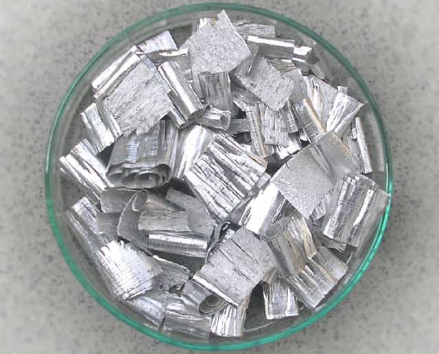 Какие металлы называются щелочноземельными металлами
