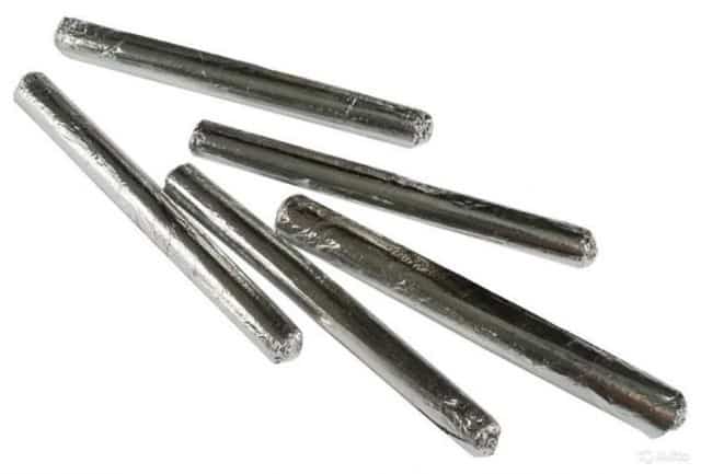 Металлический карандаш по металлу