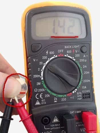 Как пользоваться тестером: как измерить амперы, напряжение и сопротивление мультиметром правильно
